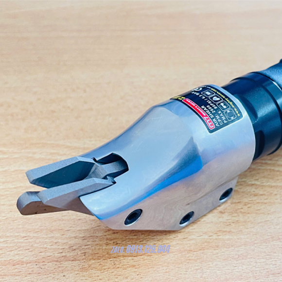 Kéo cắt tôn dùng khí nén M7-QG-102